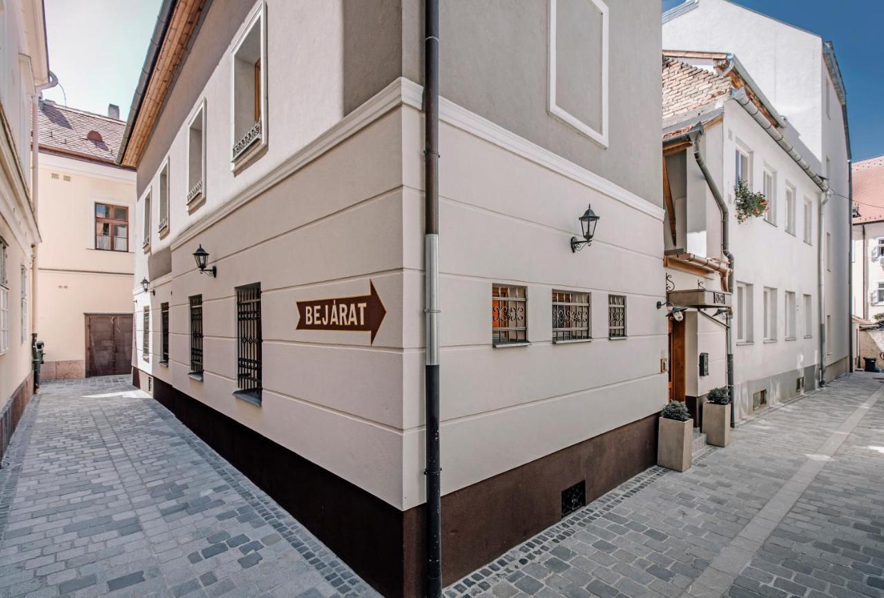 גיור Soho Apartmanhaz מראה חיצוני תמונה